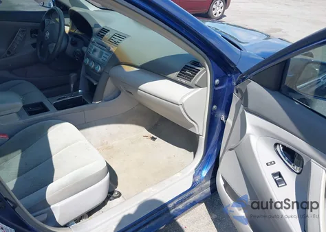 2007 Toyota Camry Le z USA, uszkodzony, nr VIN 4T1BE46K47U153103